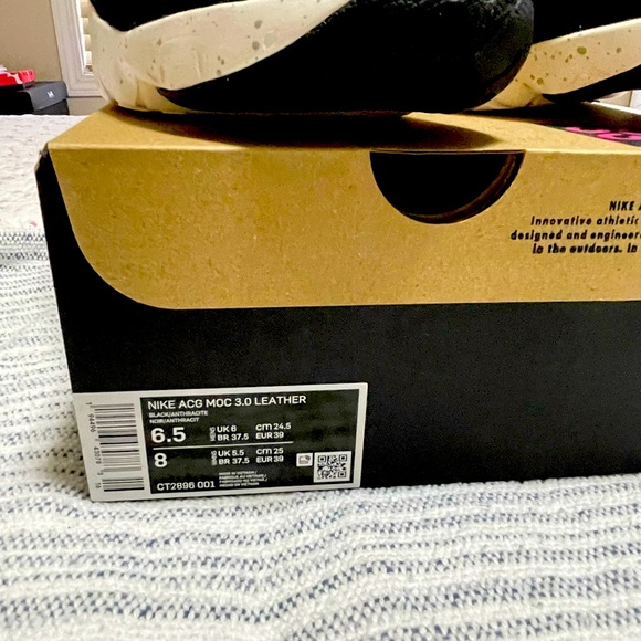 Nike Womens ACG leather sneakers - Picture 2 of 6